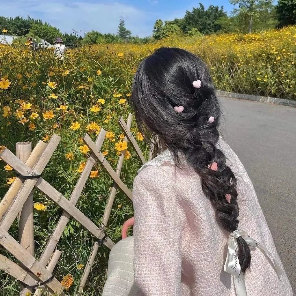 月亮中的亚马逊女人